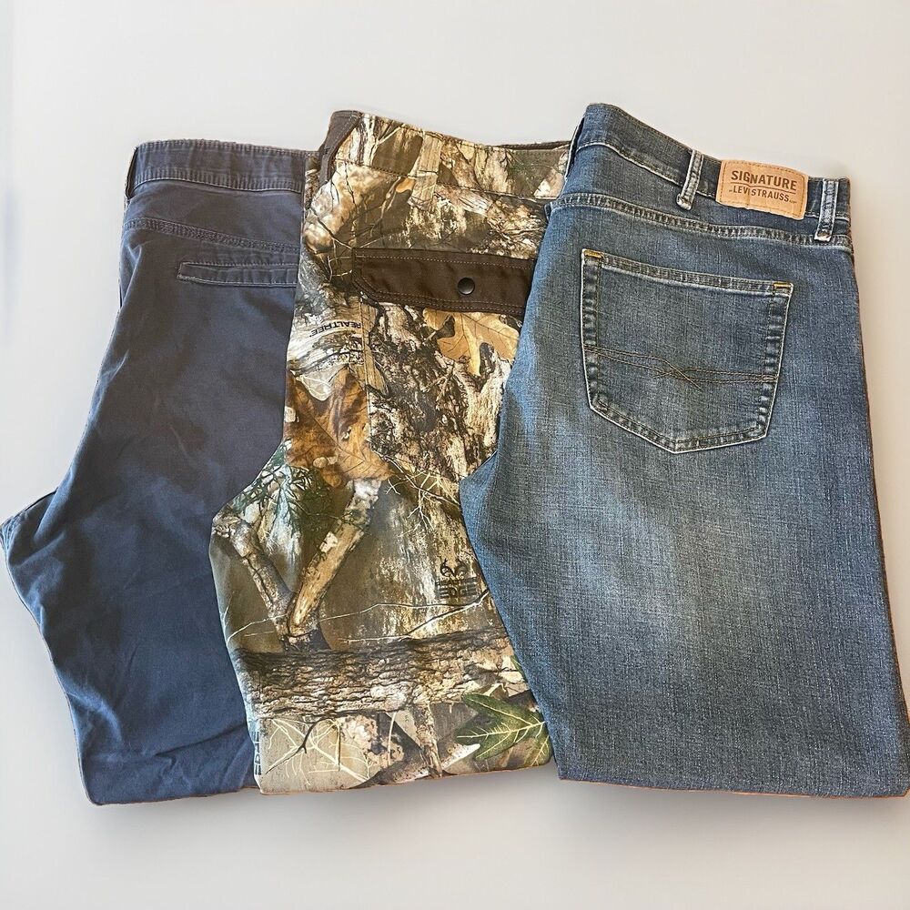 Lot Of 3 Men’s Pants 40x32 XL Wrangler ATG Utility, Levi Jeans, Real Tree Camo